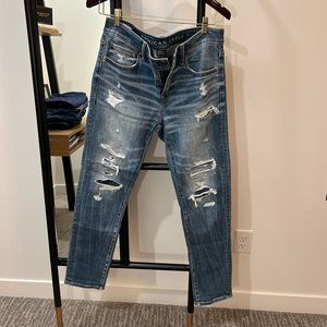 32L X 30W American Eagle Airflex + Skinny Jeans